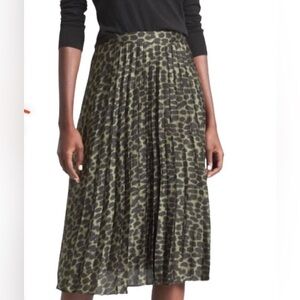 Banana Republic Pleated Skirt